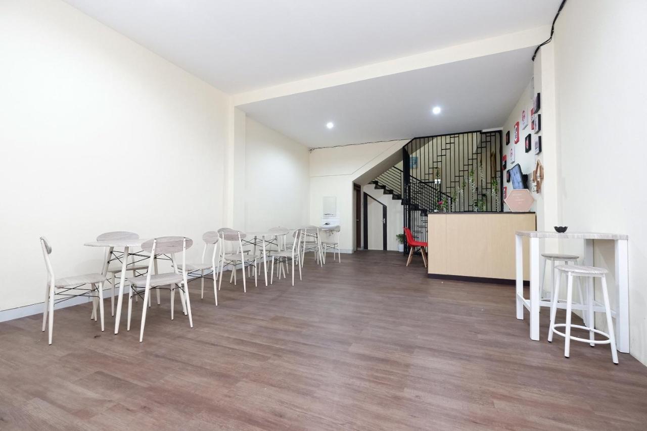 Oyo 1998 Harmonis Otel Purwokerto Dış mekan fotoğraf