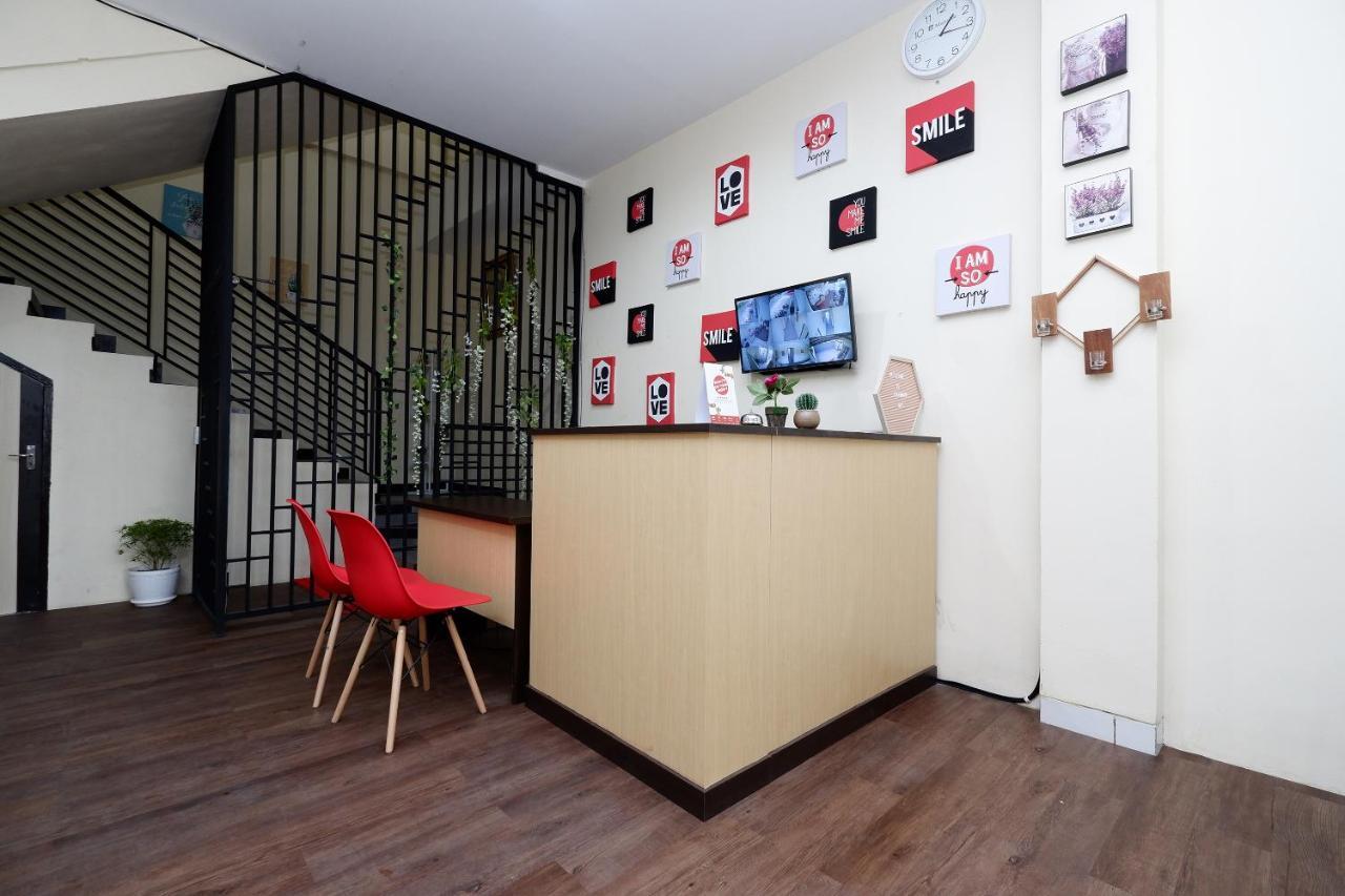 Oyo 1998 Harmonis Otel Purwokerto Dış mekan fotoğraf