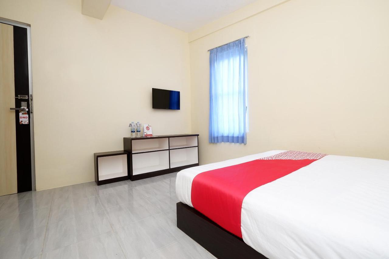 Oyo 1998 Harmonis Otel Purwokerto Dış mekan fotoğraf