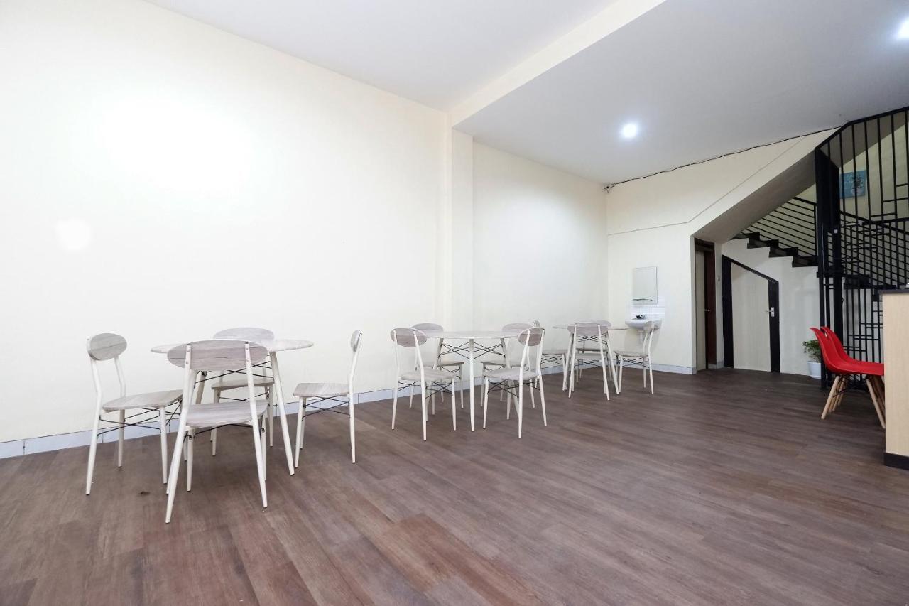 Oyo 1998 Harmonis Otel Purwokerto Dış mekan fotoğraf