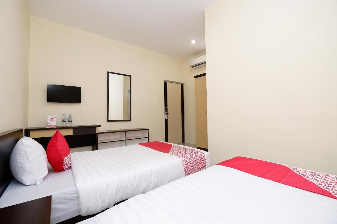 Oyo 1998 Harmonis Otel Purwokerto Dış mekan fotoğraf