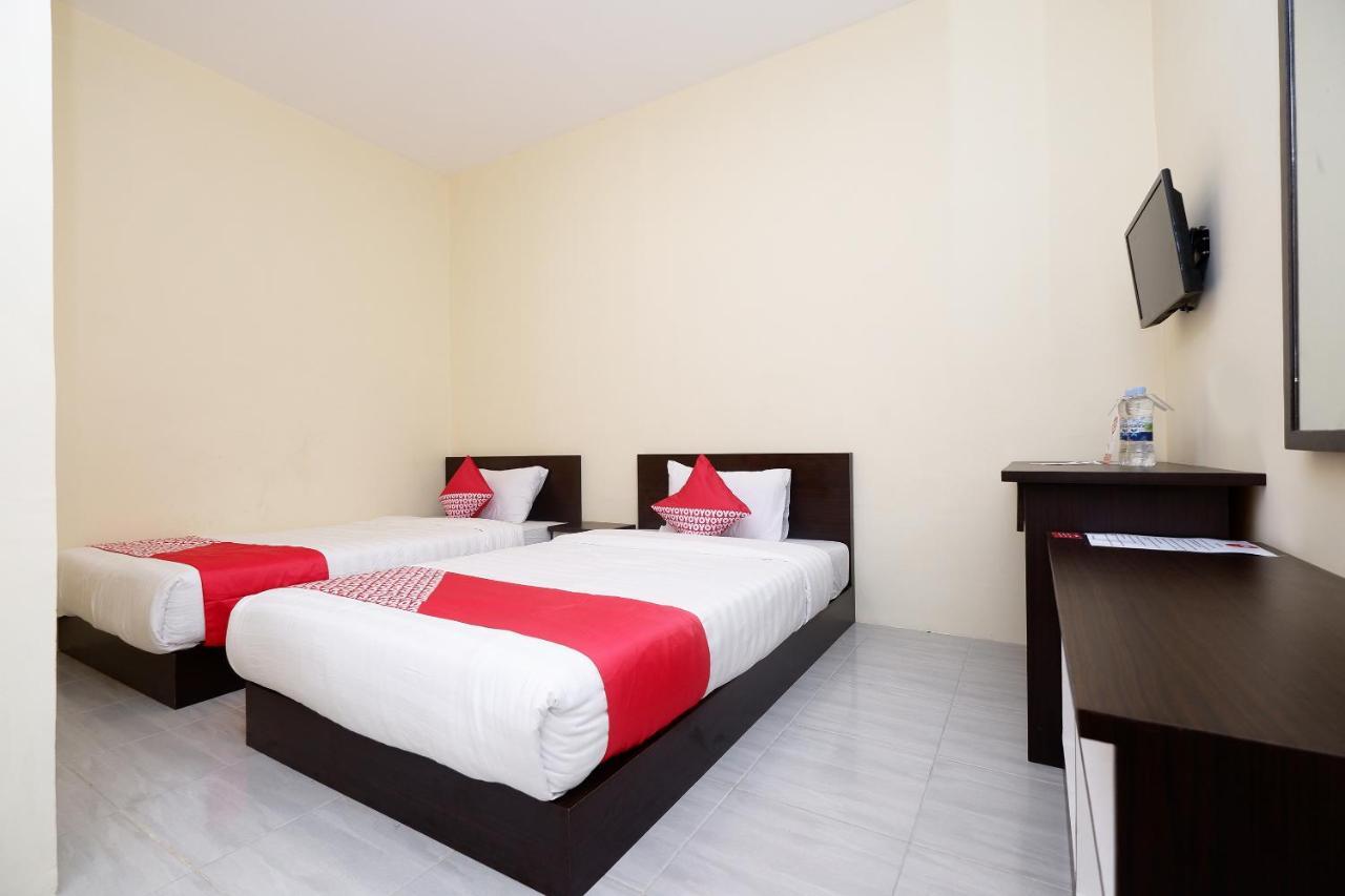 Oyo 1998 Harmonis Otel Purwokerto Dış mekan fotoğraf